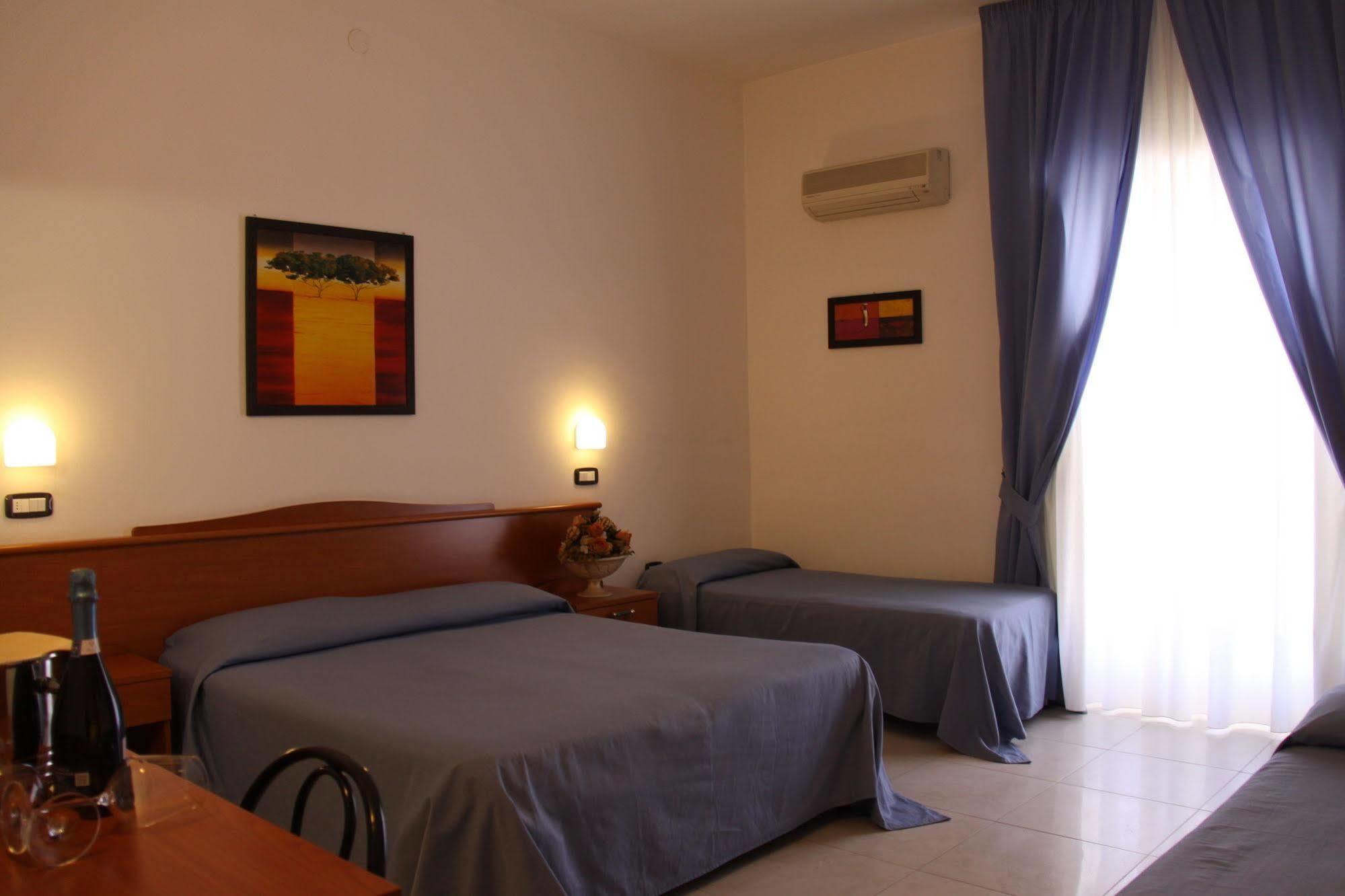 Hotel Falcone Vieste Zewnętrze zdjęcie