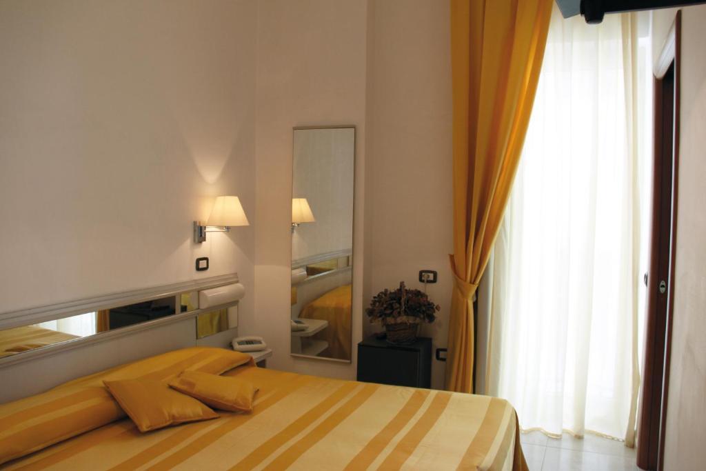Hotel Falcone Vieste Zewnętrze zdjęcie